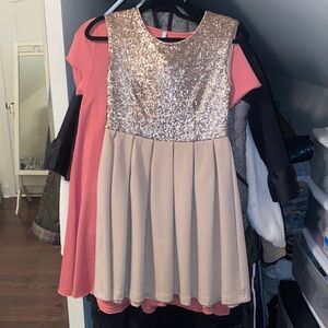 Gold/Nude Sequin mini dress - S
